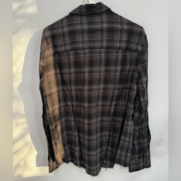 Paige Plaid Flannel Long Sleeve in Medium - Picture 3 of 3